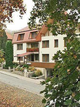 Jonathan Hotel 3*